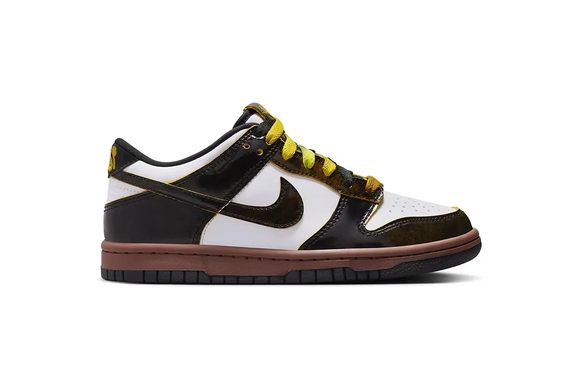 Nike Dunk Low SE "Panda-monium"